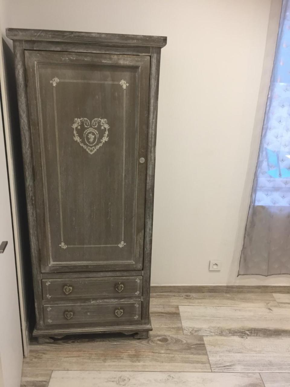 Le Studio D'Auguste- Coeur De Nimes-Chaleureux-Emplacement Ideal المظهر الخارجي الصورة